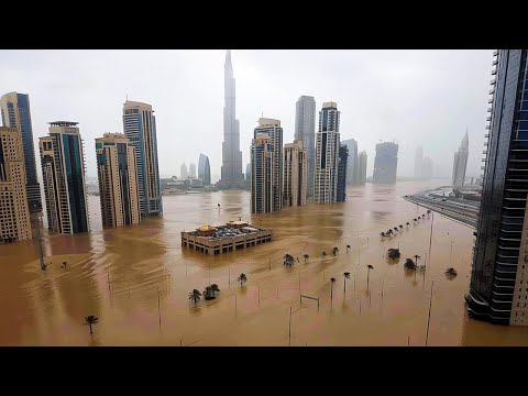 Dubai Sinks 3 Meters! Severe flooding sweeps away many cars